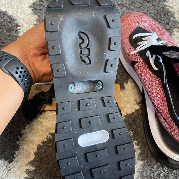 Nike Men's Air Max Flyknit University Red FD2764-600 Size 10 - Picture 6 of 6